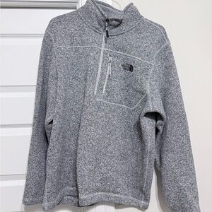 The North Face Men's Gray 1/4 Zip